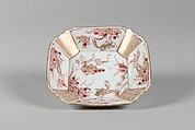 Saucer, Porcelain painted in overglaze red and gilt, China