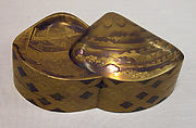 Incense Box in Two Compartments, Lacquer decorated with gold, Japan