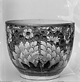 Bowl with flowers, Porcelain painted in overglaze polychrome enamels (Bencharong ware for Thai market), China