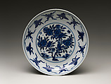 Dish with Flowers and Birds, Porcelain painted with cobalt blue under transparent glaze (Jingdezhen ware), China