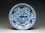 Plate with fish, Porcelain painted with cobalt blue under transparent glaze (Jingdezhen ware), China