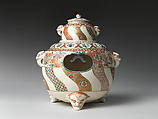 Clove Boiler, Stoneware with polychrome enamels and gold over finely crackled glaze (Satsuma ware), Japan