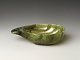 Bowl in shape of a shell, Jade (nephrite), India