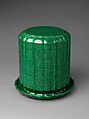 Tiered box “Green Gold”, Gan Erke (Chinese, born 1955), Wood with layers of colored lacquer and gold leaf, China