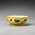 Bowl, Porcelain painted in underglaze blue with yellow enamel overglaze, China