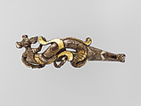 Belt hook in the shape of a mythical creature, Bronze inlaid with gold and silver, China