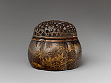 Melon-Shaped Incense Burner (Akoda Kōro) with Cranes, Turtles, Pine, and Bamboo, Lacquered wood with gold takamaki-e and hiramaki-e on nashiji (“pear-skin ground”), Japan