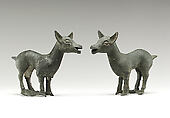 Chariot Yoke Ornament in the Shape of a Doe, Bronze, North China