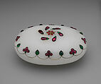 Oval box with cover
, Jade (nephrite) with gold and semiprecious stone inlays, India