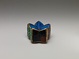 Incense Box (Kōgō) in the Shape of a Plum Blossom, Porcelain with polychrome overglaze enamels and overglaze gold (Kutani ware), Japan