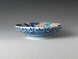 Dish with Peaches, Porcelain with underglaze blue and overglaze polychrome enamels (Hizen ware, Nabeshima type), Japan