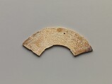 Arc-shaped pendant (Huang), Jade (nephrite), China