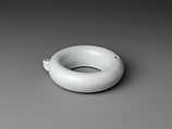 Ring-shaped water dropper, Porcelain, Korea