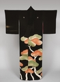 Kimono with Pines and Mist, Plain-weave crepe silk with paste-resist dying (yūzen) and application of gold, Japan