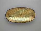 Footed Tray with Stylized Waves, Okada Yūji (Japanese, born 1948), Lacquer on cloth with mother-of-pearl inlay and sprinkled gold, Japan