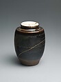 Tea jar, Clay covered with a beautiful glaze; ivory cover (Takatori ware), Japan