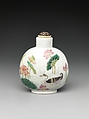 Snuff Bottle with Scene of a Lotus Pond, Porcelain with overglazed enamel colors, ivory stopper, China