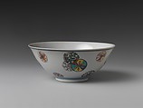 Bowl with decorative medallions, Porcelain painted with overglaze enamels (Jingdezhen ware), China