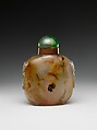 Snuff bottle with gourd on a trellis, Chalcedony with jadeite stopper, China
