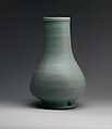 Vase, Stoneware with crackled celadon glaze (Guan ware), China