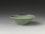 Tea bowl, Stoneware with celadon glaze (Longquan ware), gold lacquer repairs, China