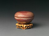 Rouge Box, Porcelain with peachbloom and white glazes, China