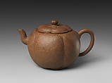 Teapot in the Shape of a Plum Blossom, Shi Dabin (Chinese, active 1620–40), Stoneware (Yixing ware), China