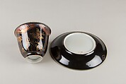 Saucer, Porcelain with a mirror-black glaze, painted in gilt, China