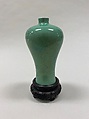 Meiping vase, Porcelain with crackled green glaze (Jingdezhen ware), China