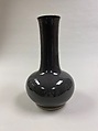 Bottle vase, Porcelain with dark brown glaze (Jingdezhen ware), China