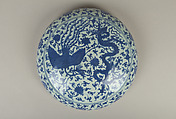 Covered box with dragons and phoenixes, Porcelain painted with cobalt blue under transparent glaze (Jingdezhen ware), China