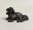 Waterdropper in shape of a lion, Bronze, China