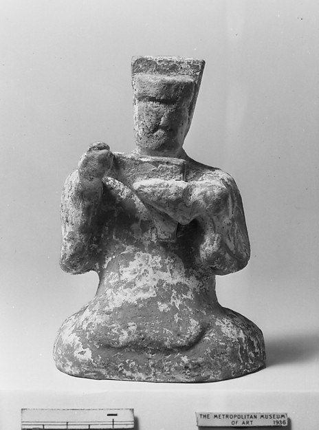 Figure of an entertainer