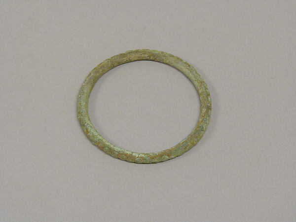 Bangle with Circular Motifs