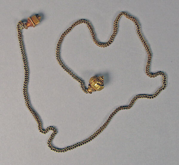 Looped-Chain with Cube and Lotus Ends