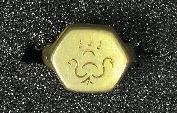 Ring with Hexagonal Bezel and Calligraphy