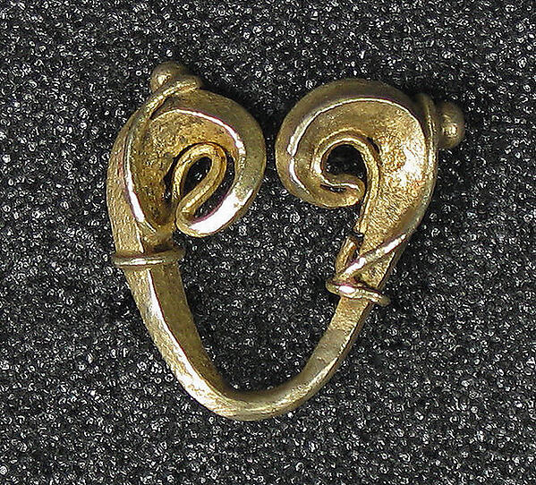 Double Scroll Fertility Earring