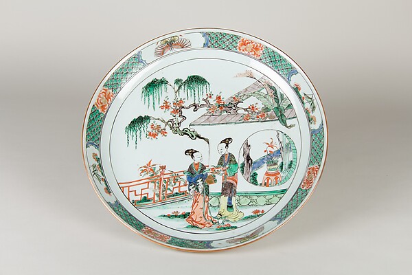 Plate with ladies in a garden