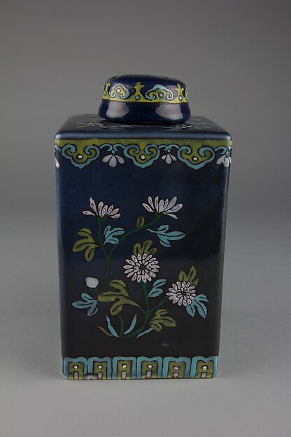 Tea caddy with flowers