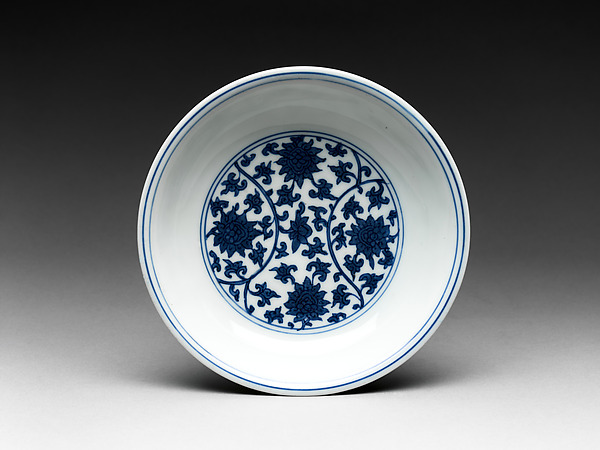 Dish with Peony Scroll