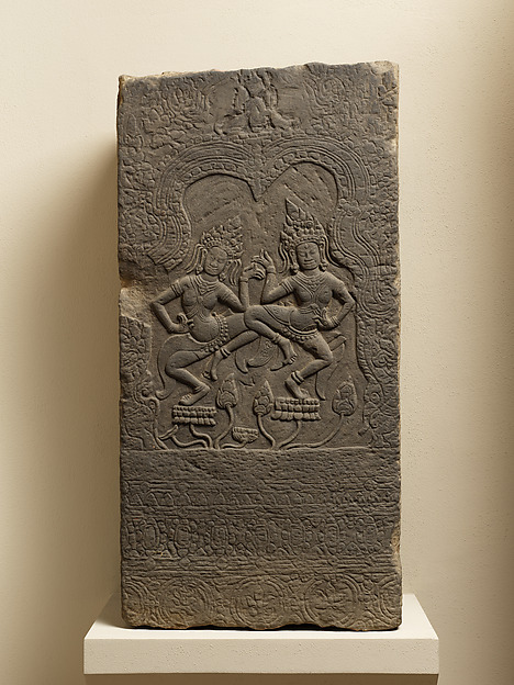 Pillar Fragment with Dancing Apsaras, late 12th–early 13th century