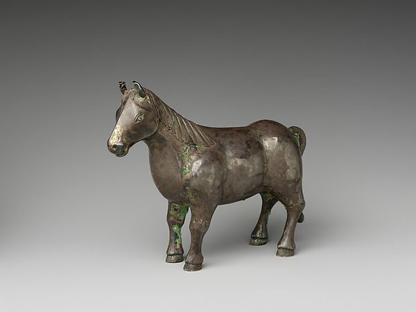 Paperweight in the shape of a horse