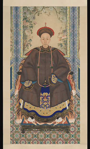 清   佚名   官員朝袍端罩像   軸|Portrait of a man in court robes with fur surcoat