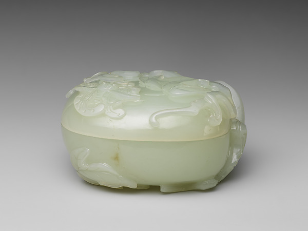 Covered box with interlocking loop handles, 18th century