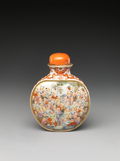 Snuff Bottle with One Hundred Children