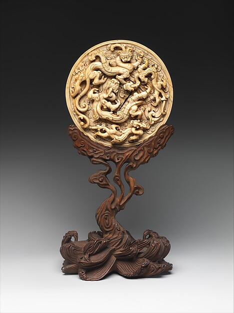Disk with dragons, 14th–early 15th century