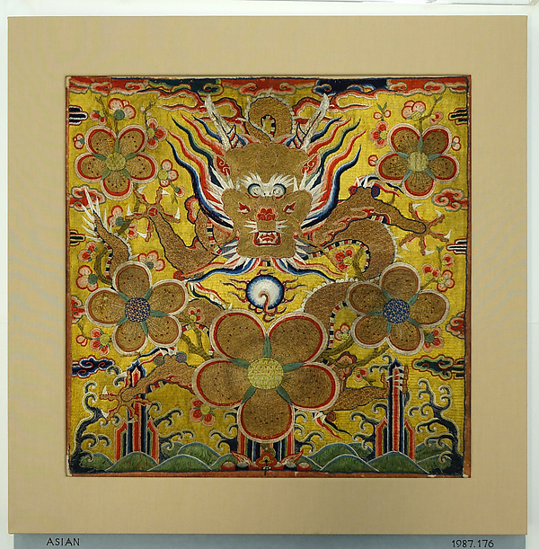Badge with Five-Clawed Dragon Surrounded by Plum Blossoms by an unrecorded maker, The Metropolitan Museum of Art