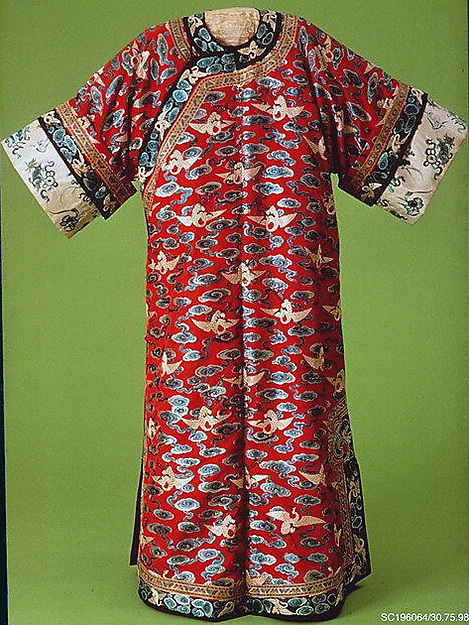 Woman’s robe decorated with cranes amid clouds by an unrecorded maker, The Metropolitan Museum of Art