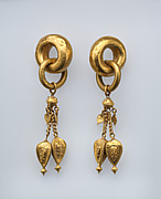 Earring (One of a Pair) | Korea | Three Kingdoms period, Gaya ...