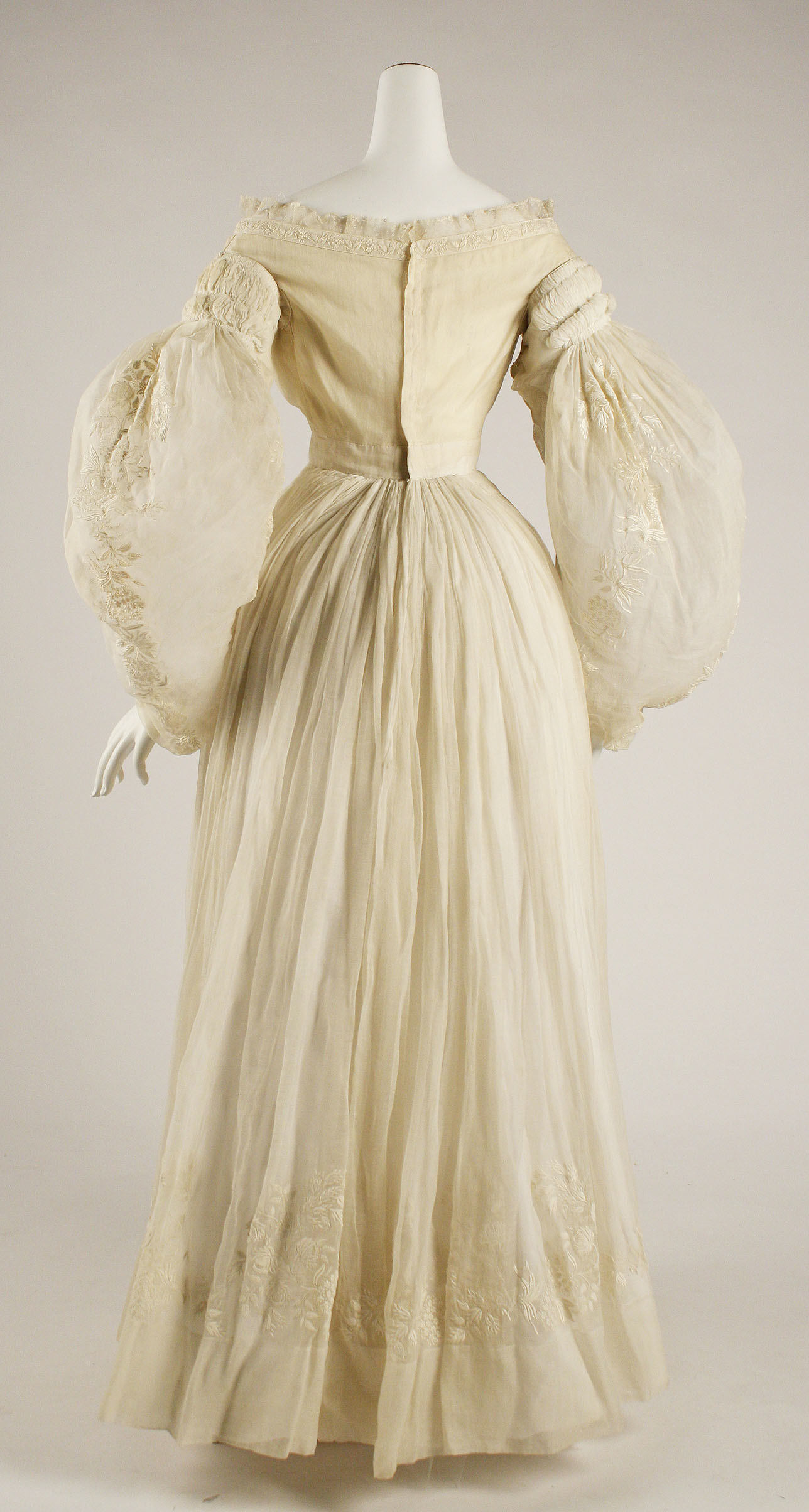 Wedding dress | French | The Metropolitan Museum of Art